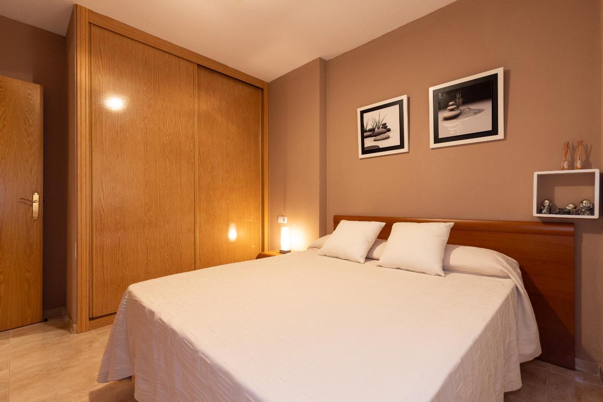 Uhc Golden Pineda Apartments La Pineda Habitación foto