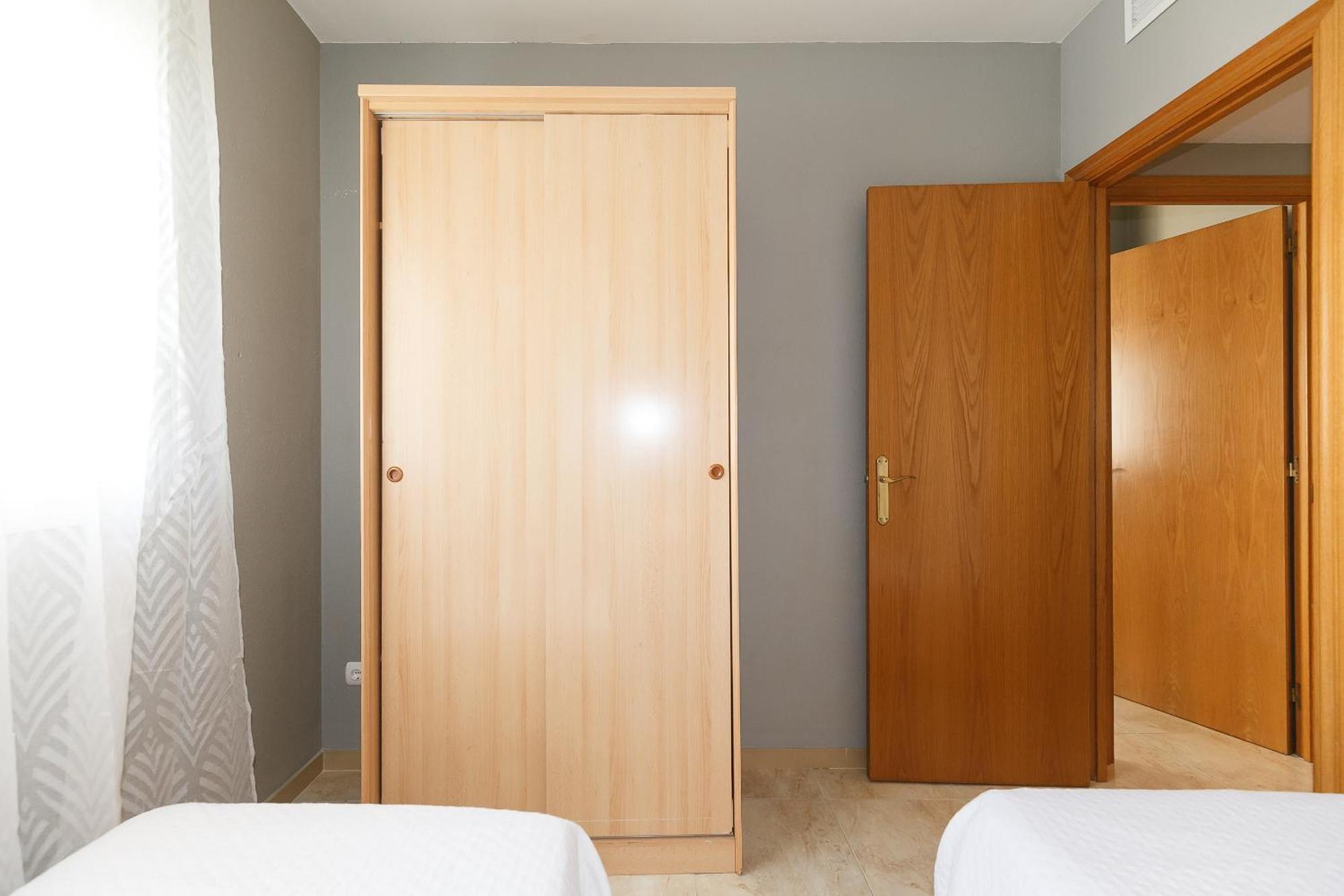 Uhc Golden Pineda Apartments La Pineda Habitación foto