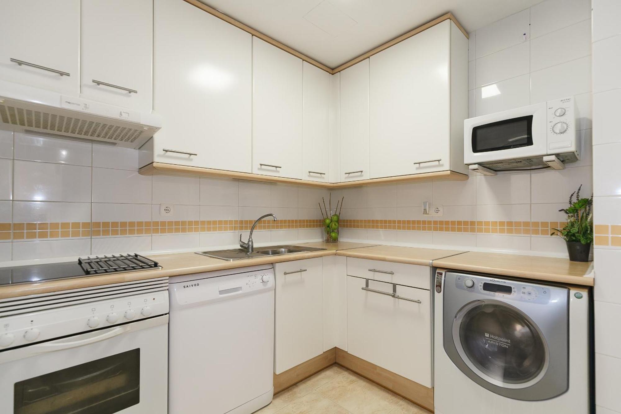 Uhc Golden Pineda Apartments La Pineda Habitación foto