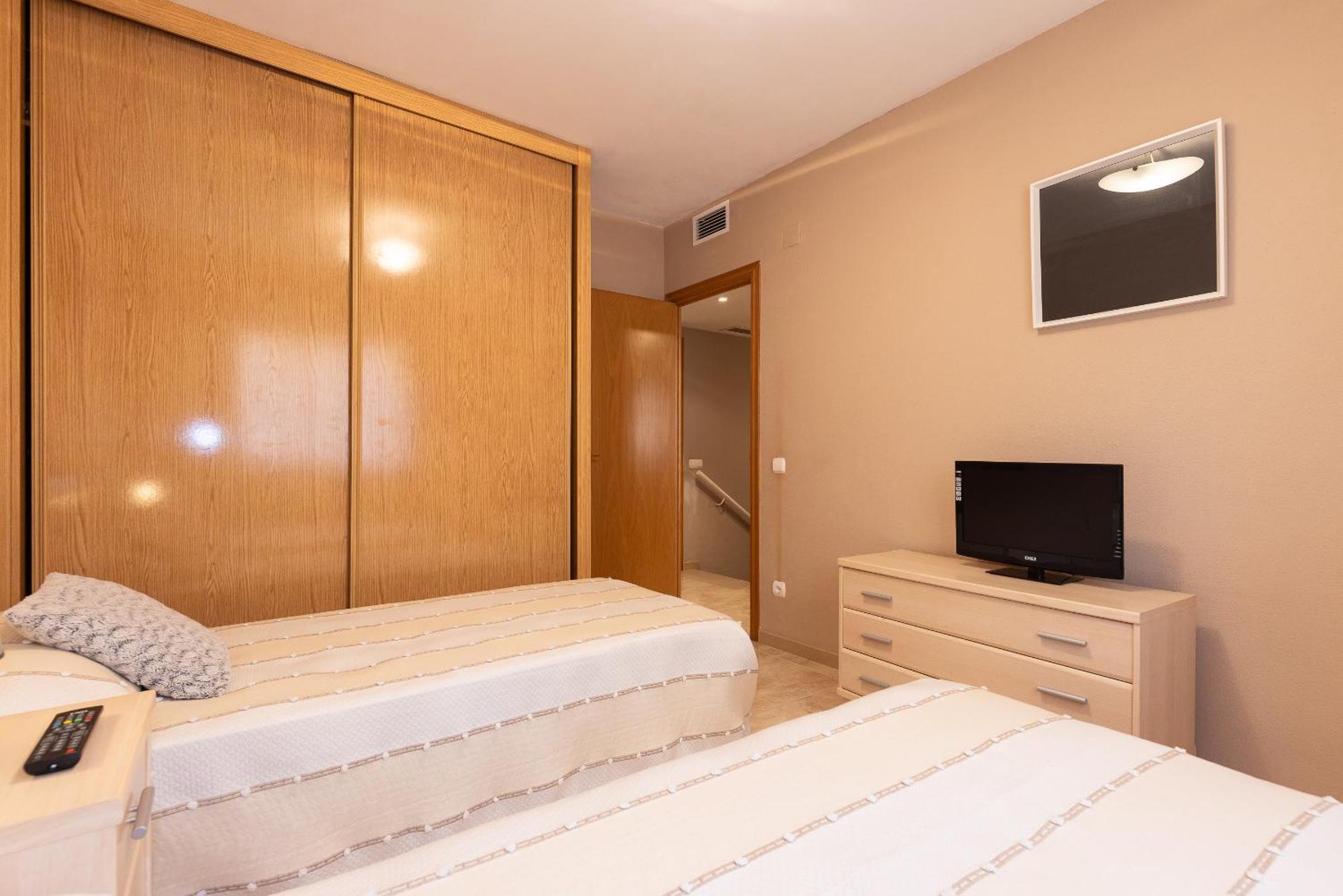 Uhc Golden Pineda Apartments La Pineda Habitación foto