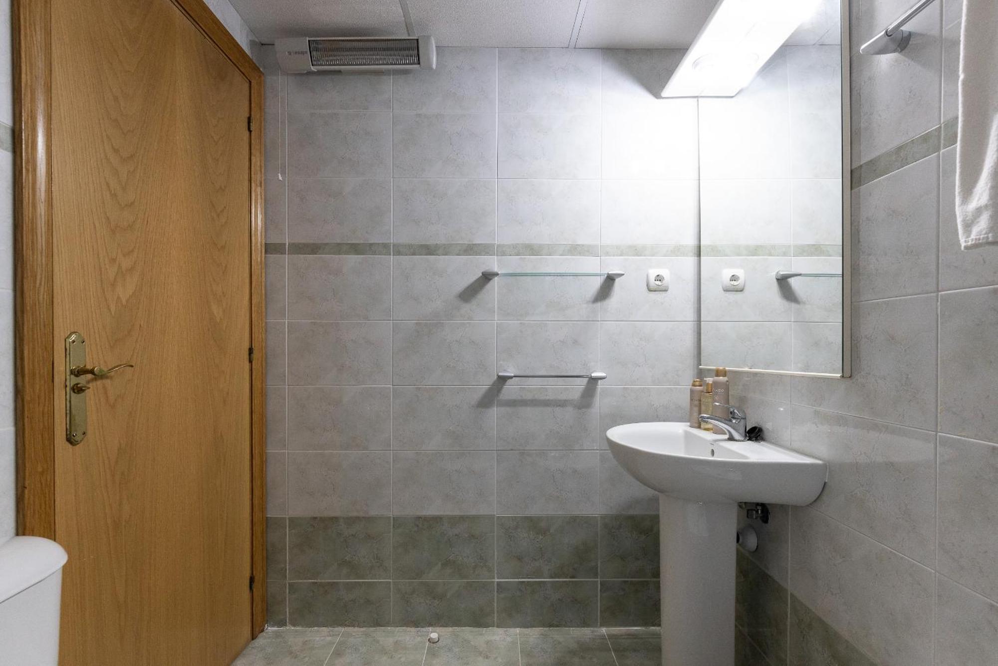 Uhc Golden Pineda Apartments La Pineda Habitación foto